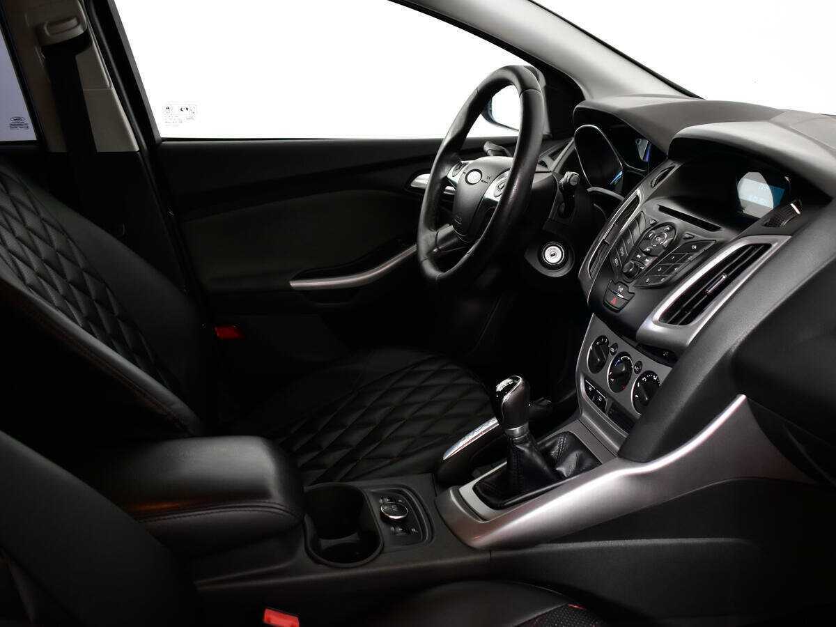 Ford Focus б/у, 2013, Механическая. Фото: #6