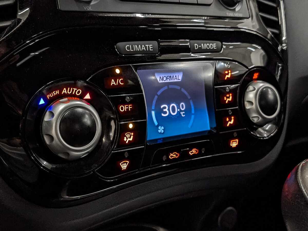 Nissan Juke б/у, 2014, Механическая. Фото: #20