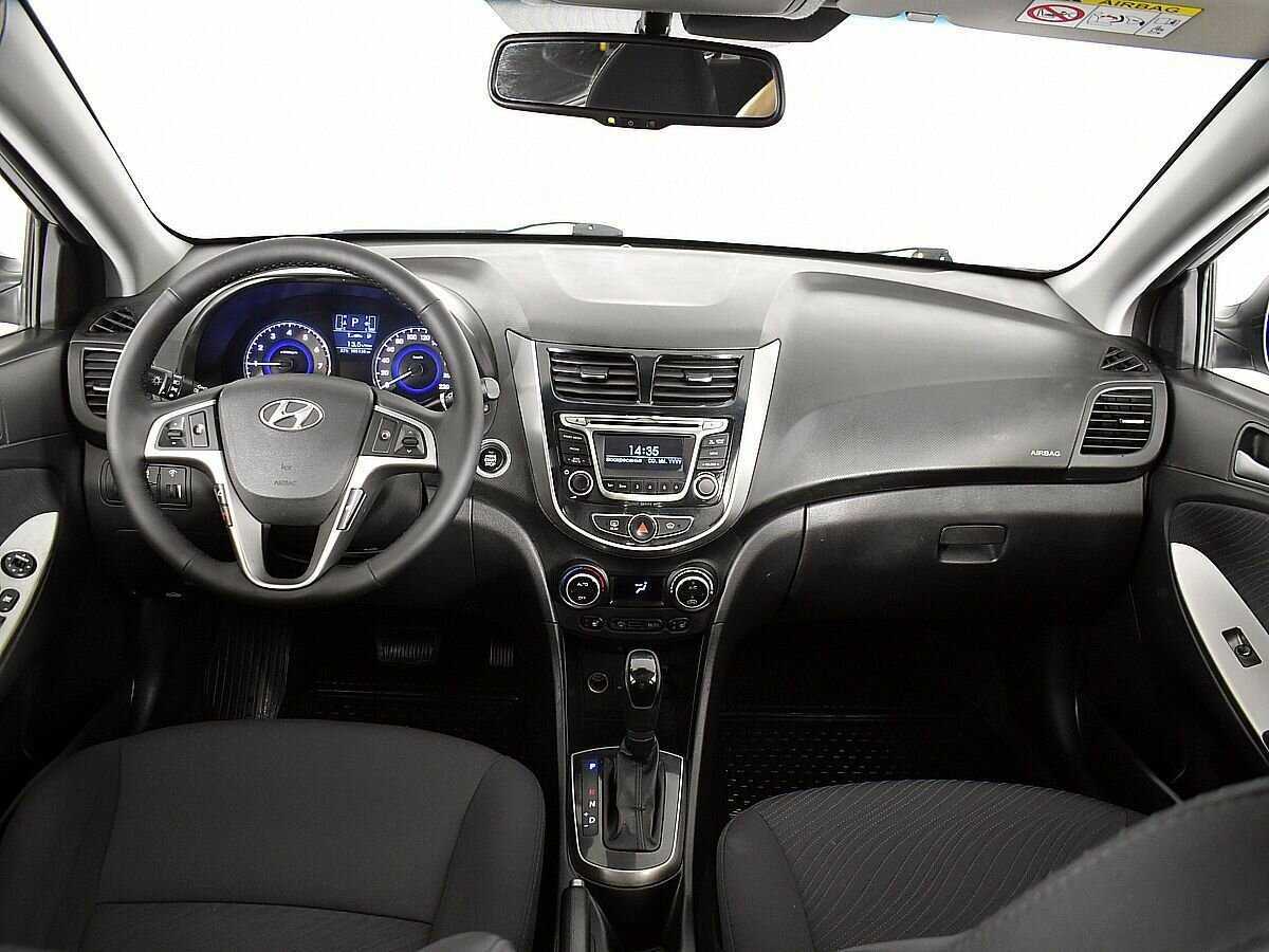Hyundai Solaris б/у, 2015, Автоматическая. Фото: #9