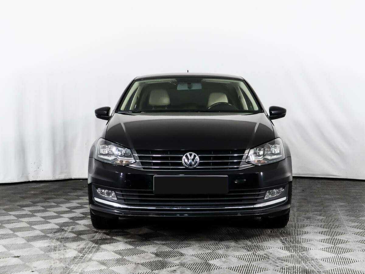 Volkswagen Polo б/у, 2018, Автоматическая. Фото: #1