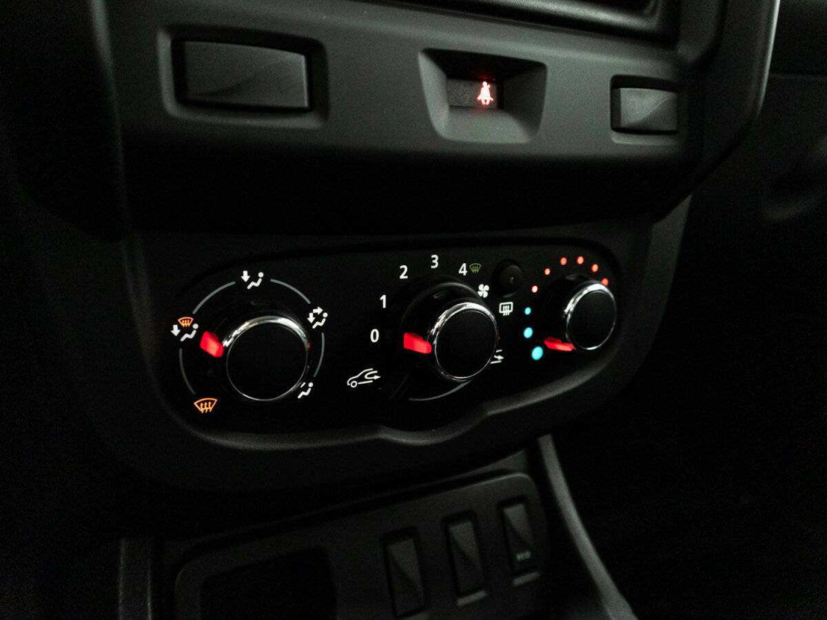 Renault Duster б/у, 2016, Механическая. Фото: #14