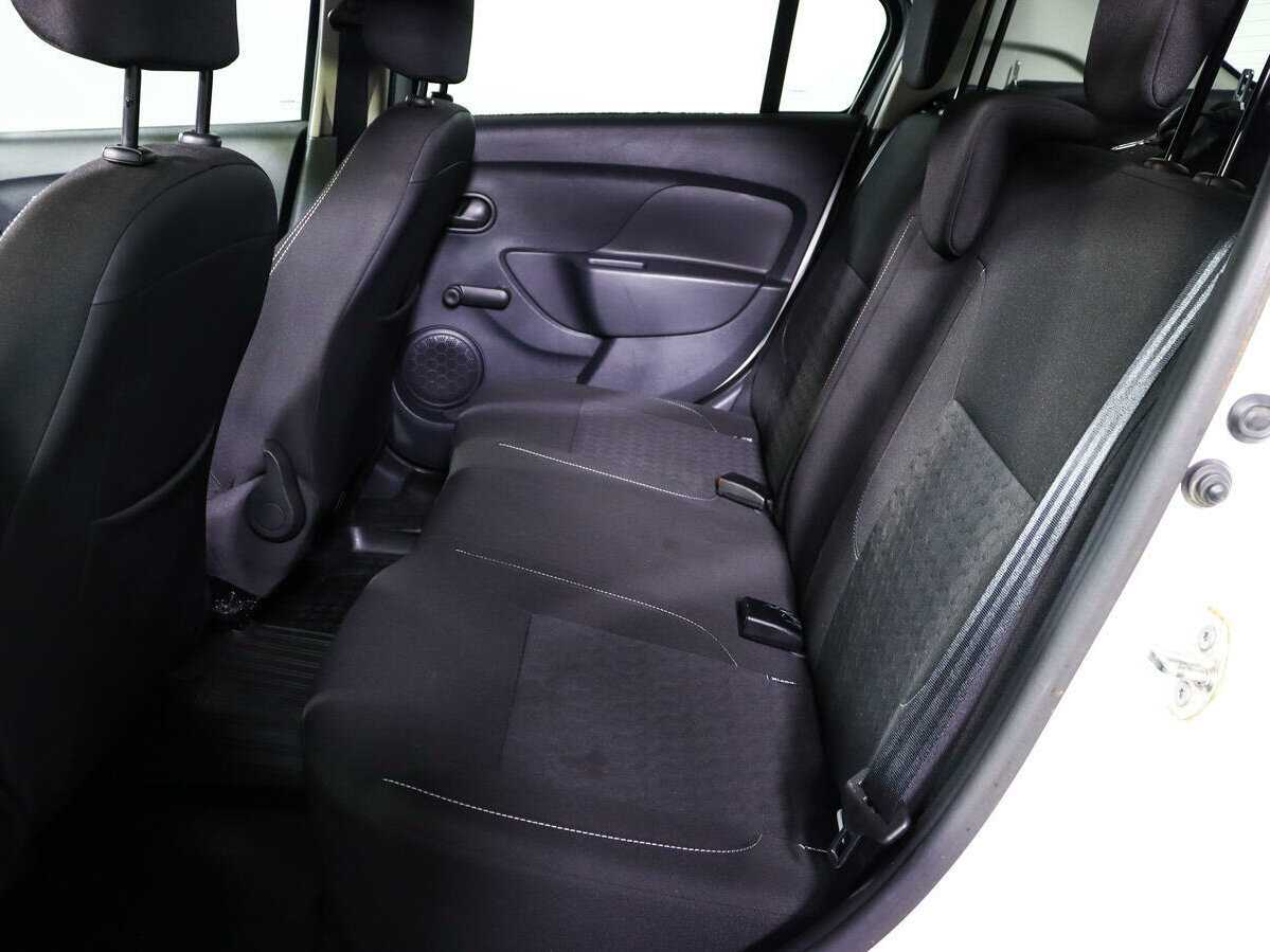 Renault Logan б/у, 2017, Автоматическая. Фото: #9