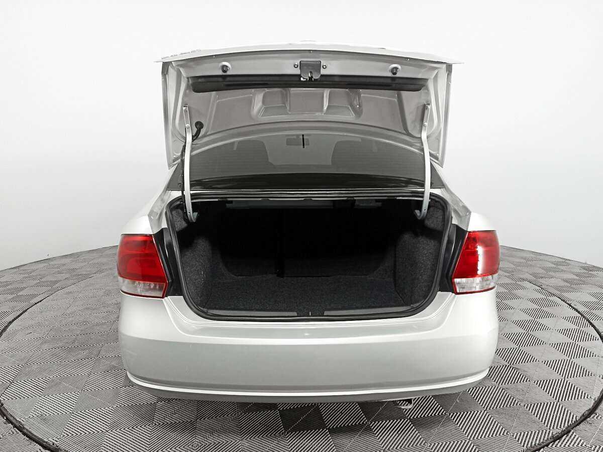 Volkswagen Polo б/у, 2013, Механическая. Фото: #9