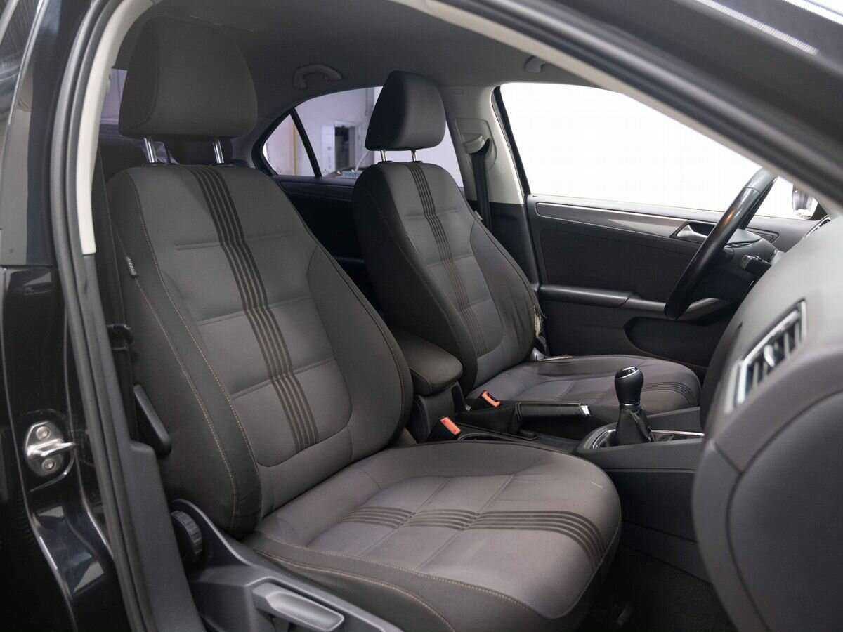 Volkswagen Jetta б/у, 2016, Механическая. Фото: #10