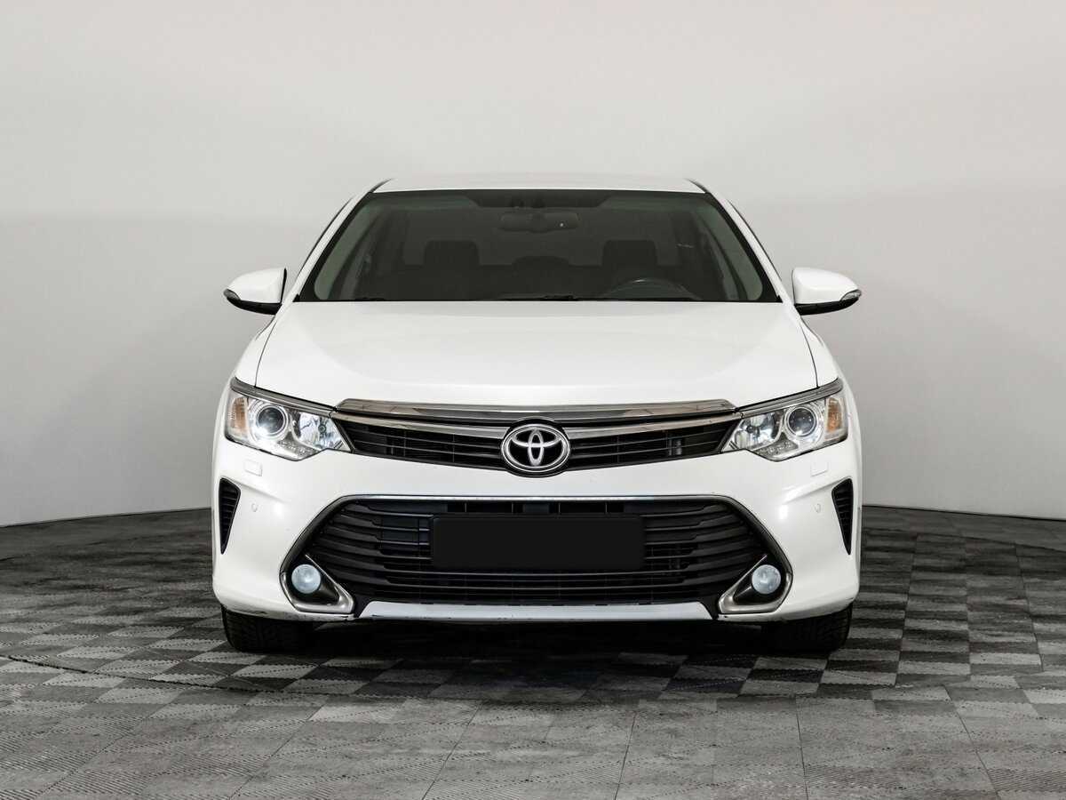 Toyota Camry б/у, 2015, Автоматическая. Фото: #1