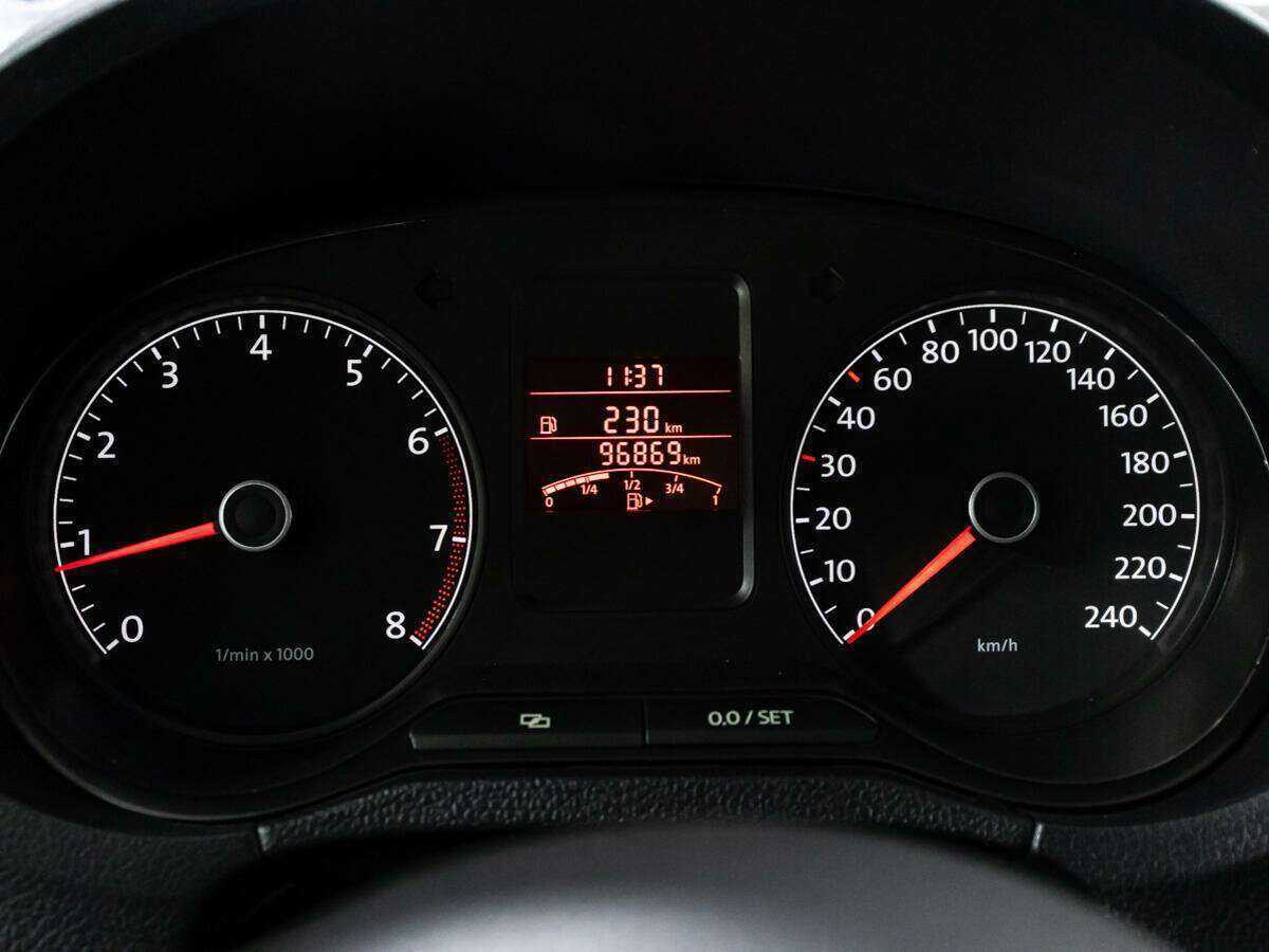 Volkswagen Polo б/у, 2014, Механическая. Фото: #11