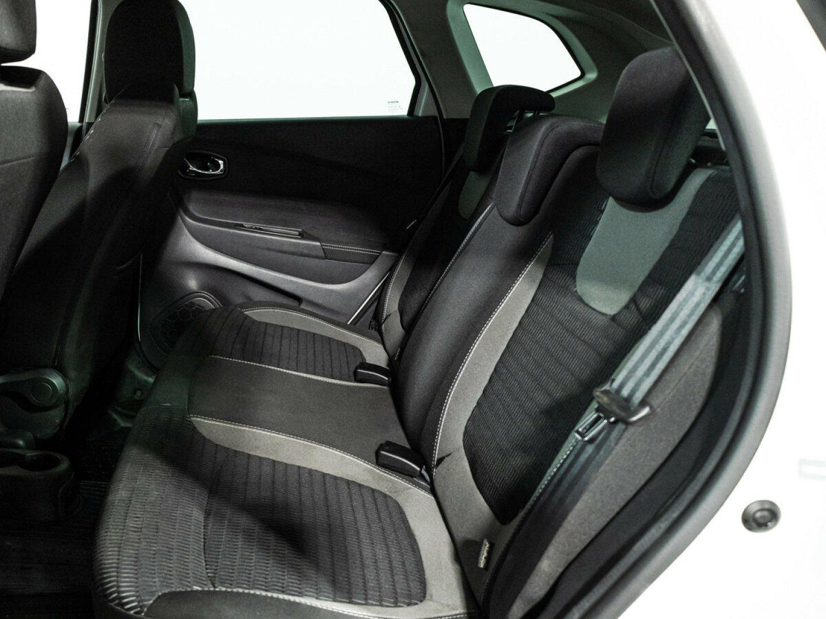 Renault Kaptur б/у, 2019, Автоматическая. Фото: #9