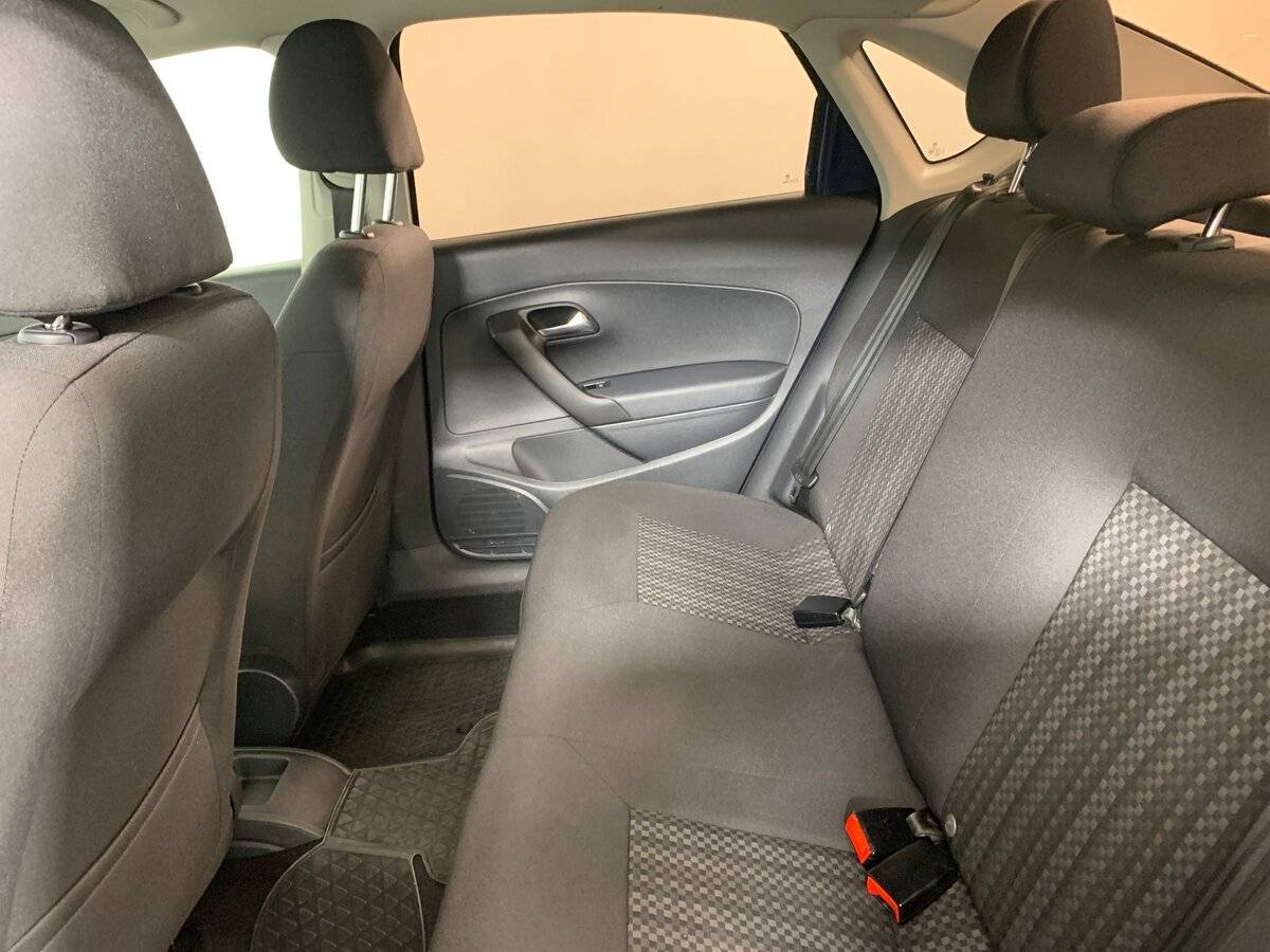 Volkswagen Polo б/у, 2017, Автоматическая. Фото: #17