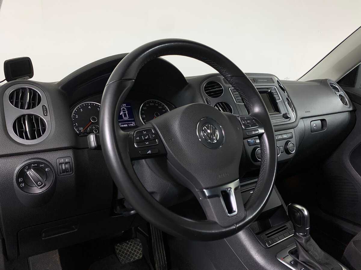 Volkswagen Tiguan б/у, 2015, Автоматическая. Фото: #11