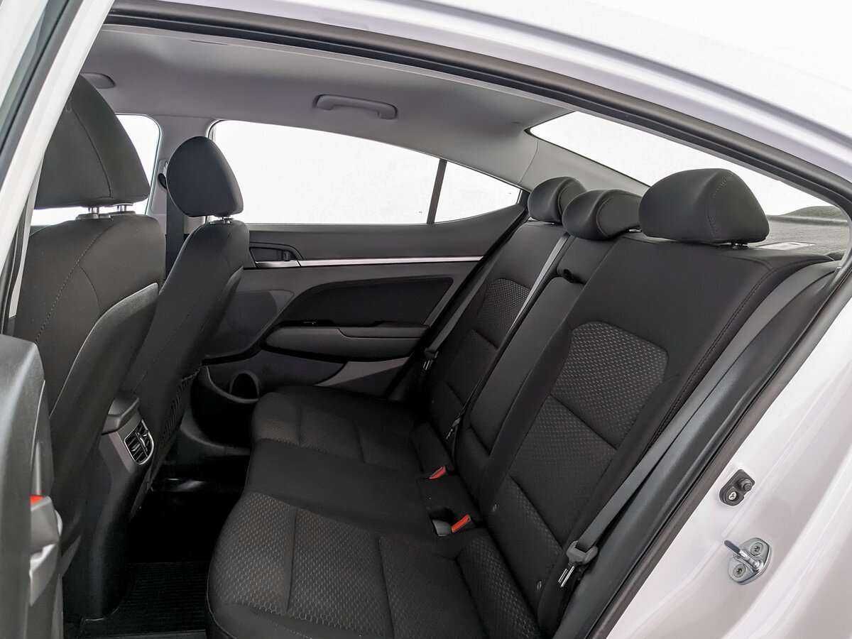Hyundai Elantra б/у, 2020, Автоматическая. Фото: #9