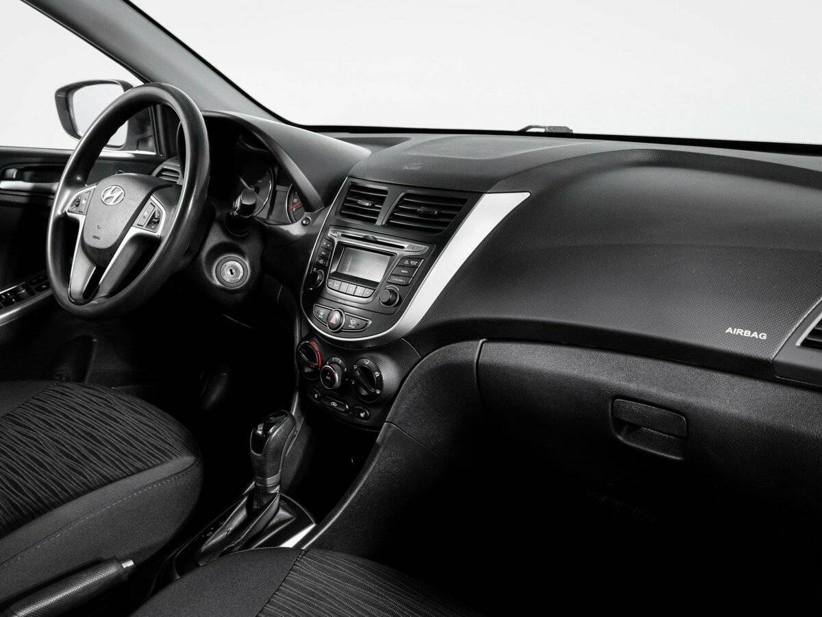 Hyundai Solaris б/у, 2016, Автоматическая. Фото: #8