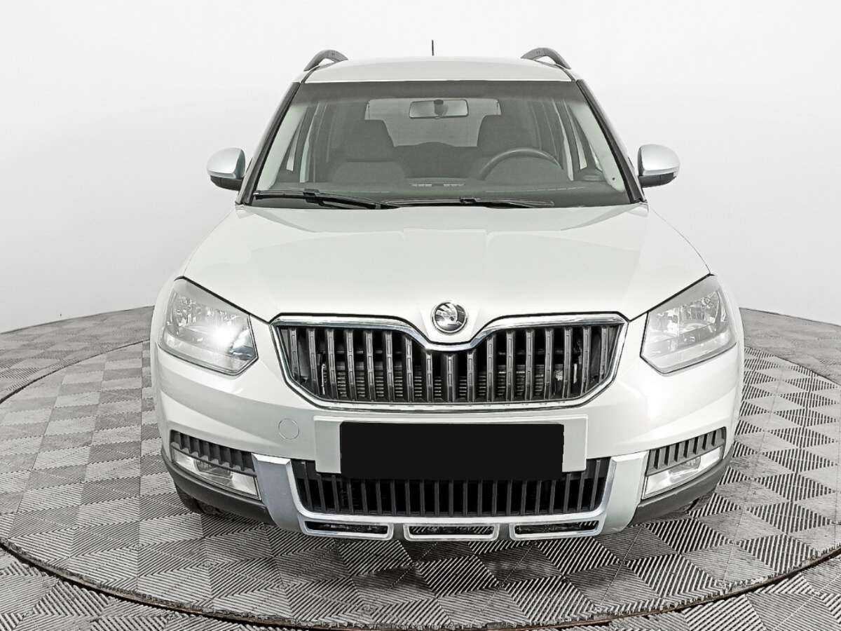 Skoda Yeti б/у, 2015, Автоматическая. Фото: #1