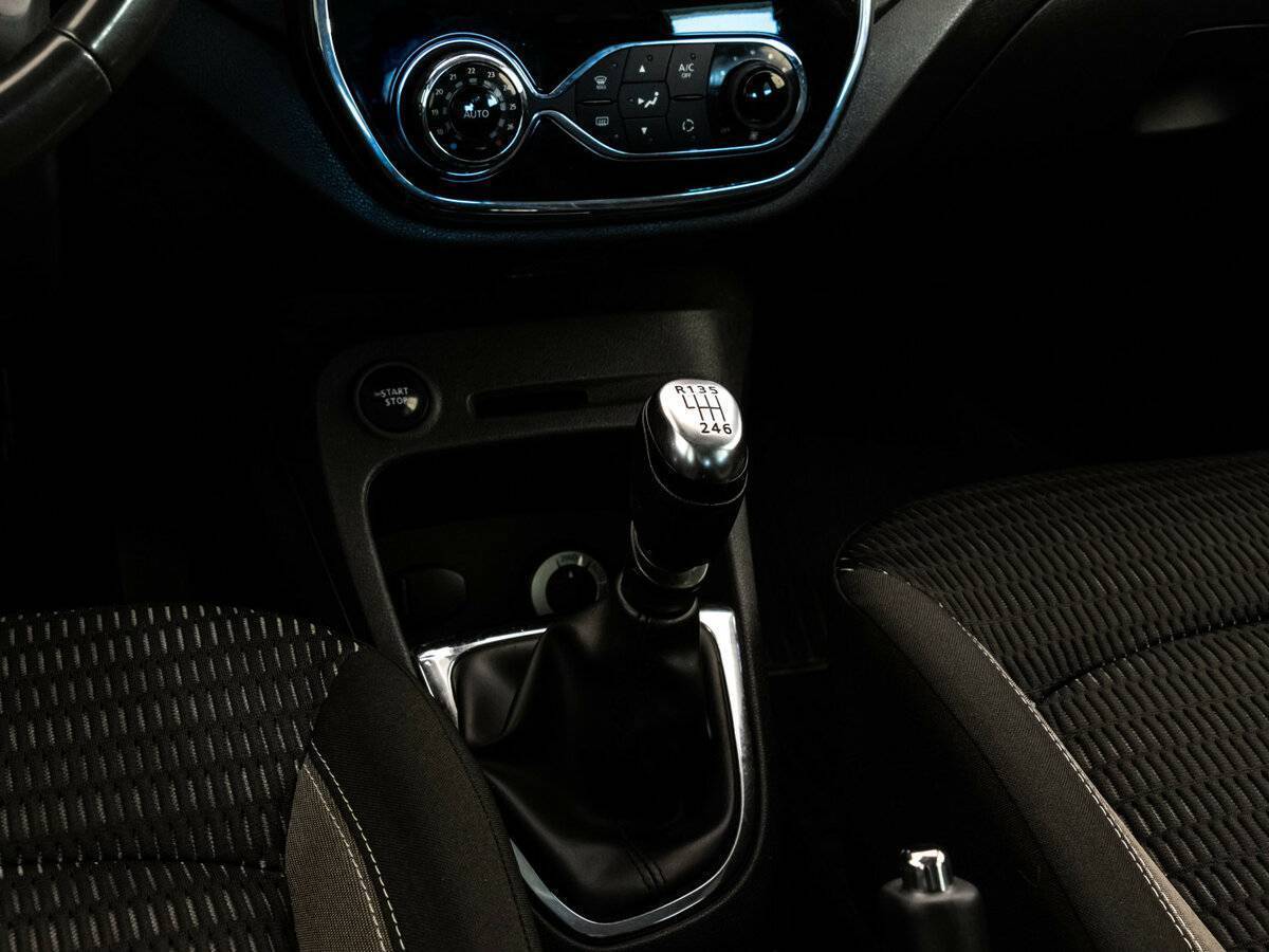 Renault Kaptur б/у, 2017, Механическая. Фото: #13