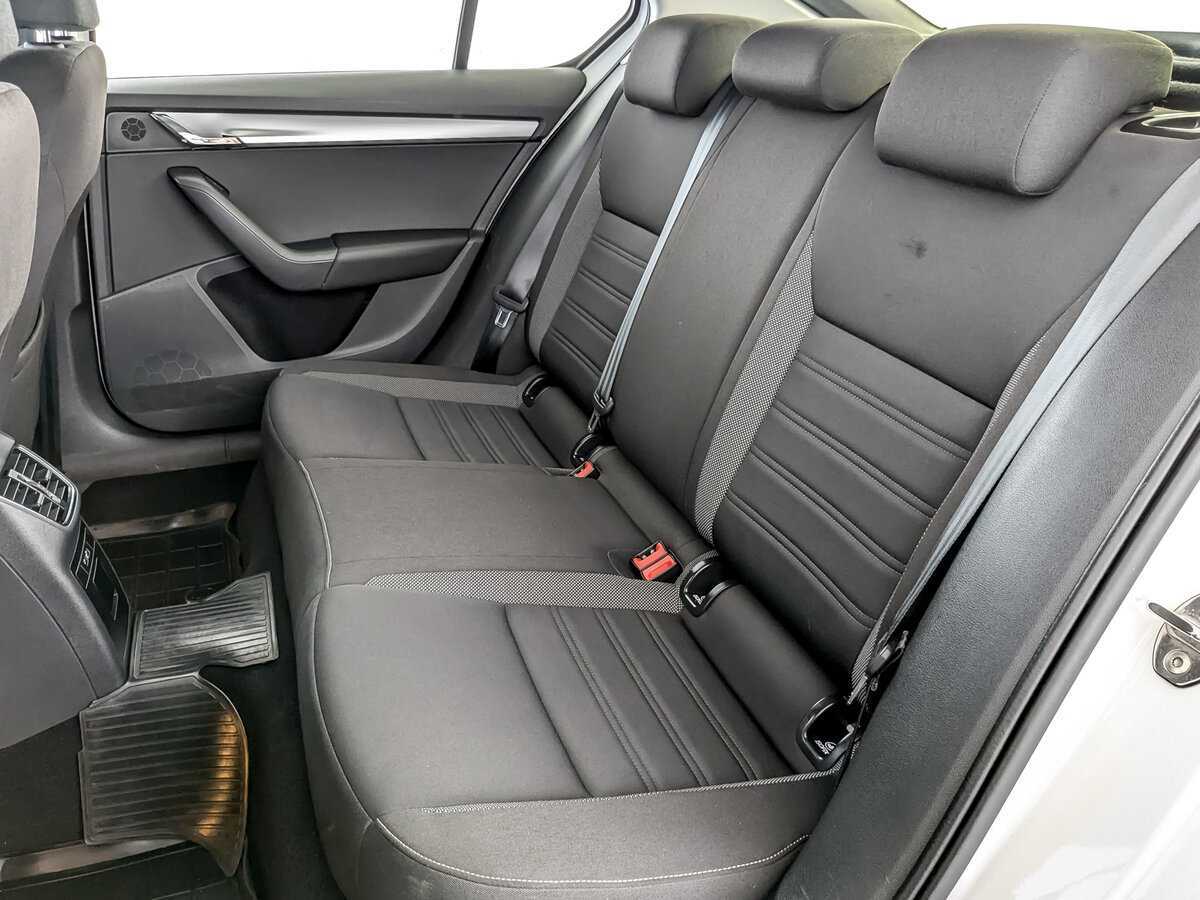 Skoda Octavia б/у, 2019, Механическая. Фото: #10