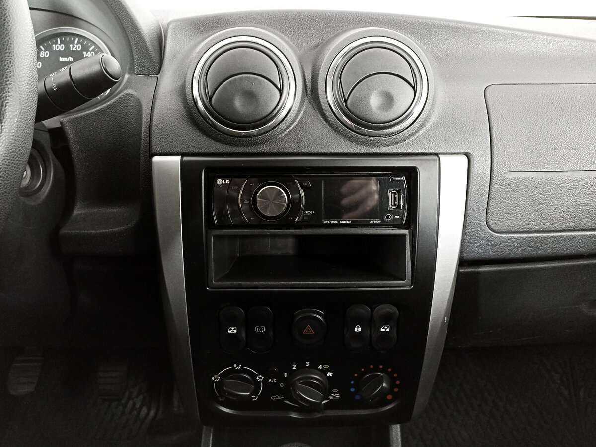 Nissan Almera б/у, 2016, Механическая. Фото: #14