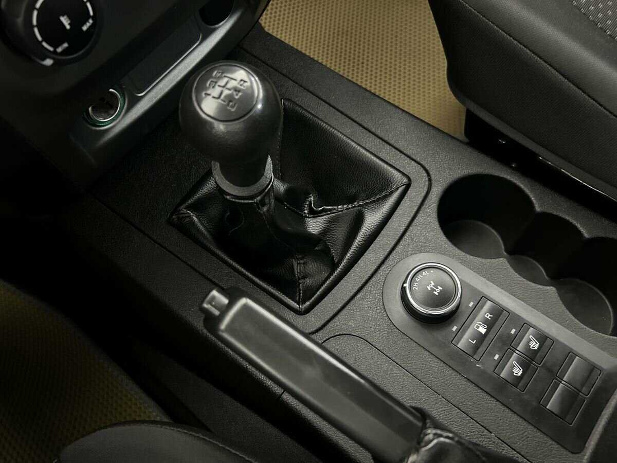 УАЗ Patriot б/у, 2016, Механическая. Фото: #12