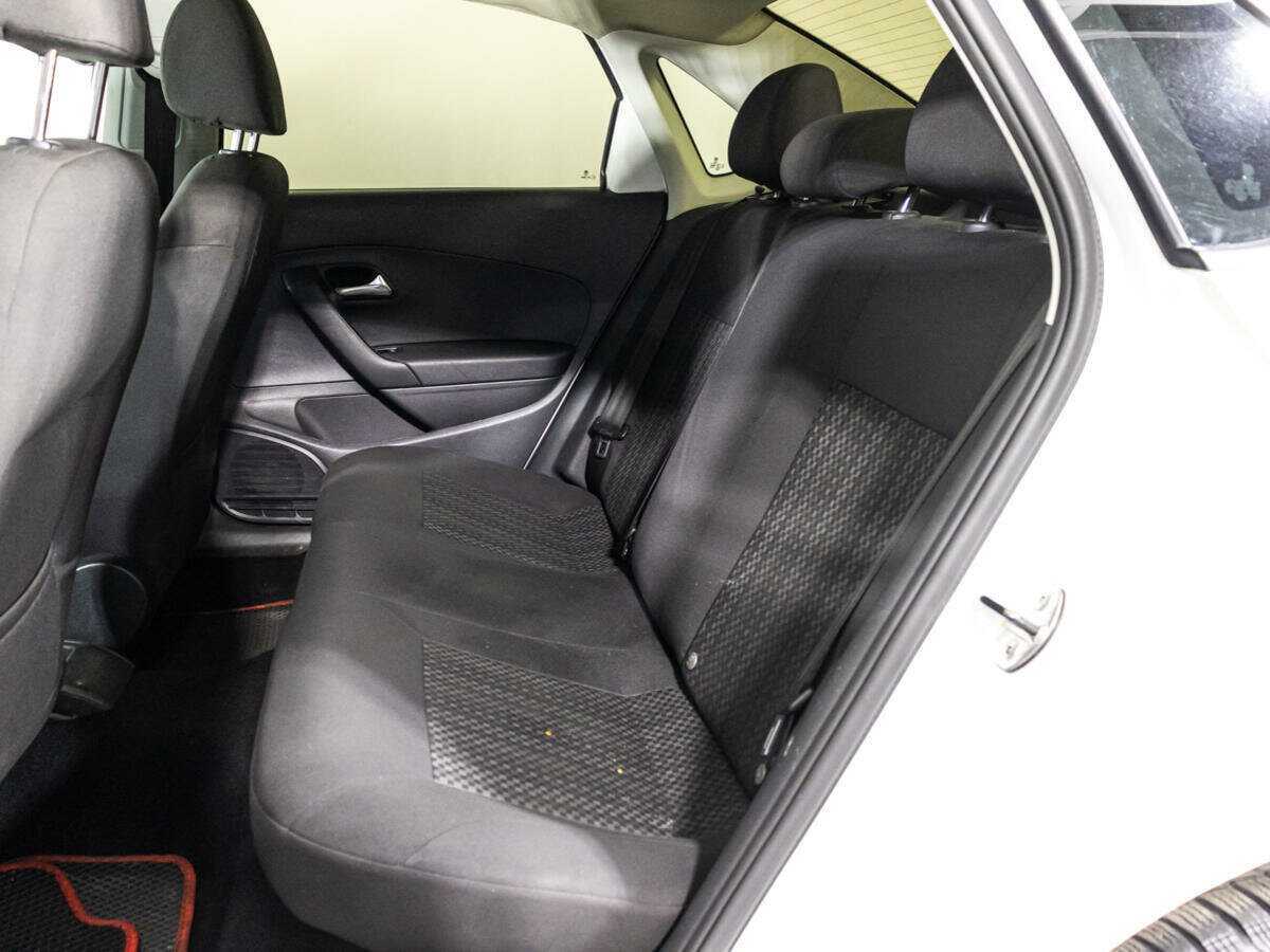 Volkswagen Polo б/у, 2017, Механическая. Фото: #6