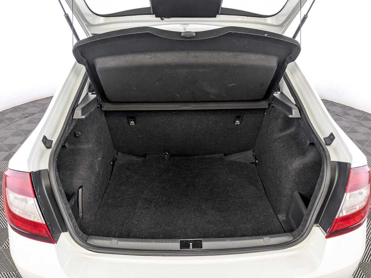 Skoda Rapid б/у, 2017, Механическая. Фото: #9