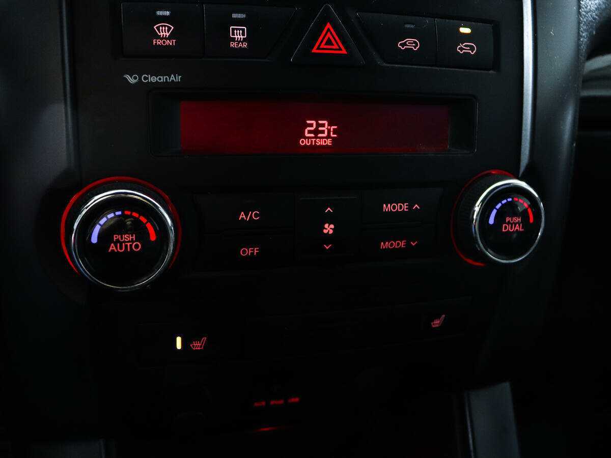 Kia Sorento б/у, 2012, Автоматическая. Фото: #12