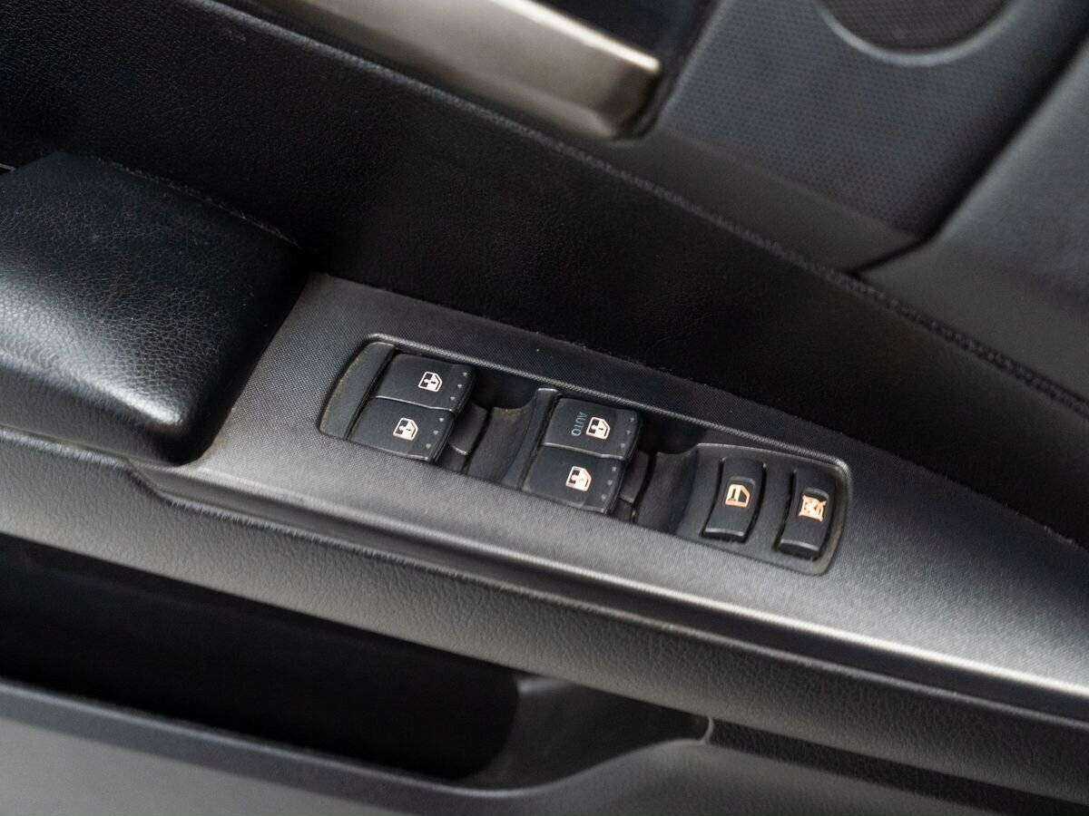 SsangYong Kyron б/у, 2013, Автоматическая. Фото: #11