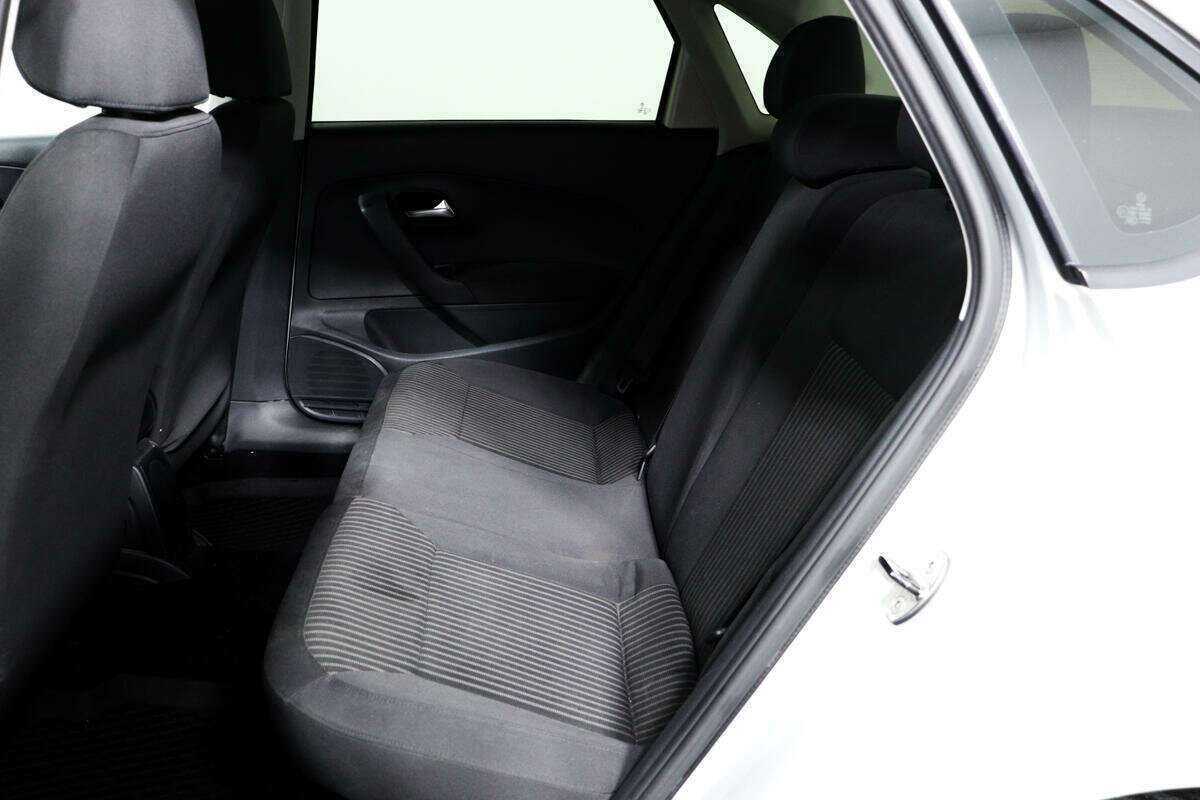 Volkswagen Polo б/у, 2012, Механическая. Фото: #11