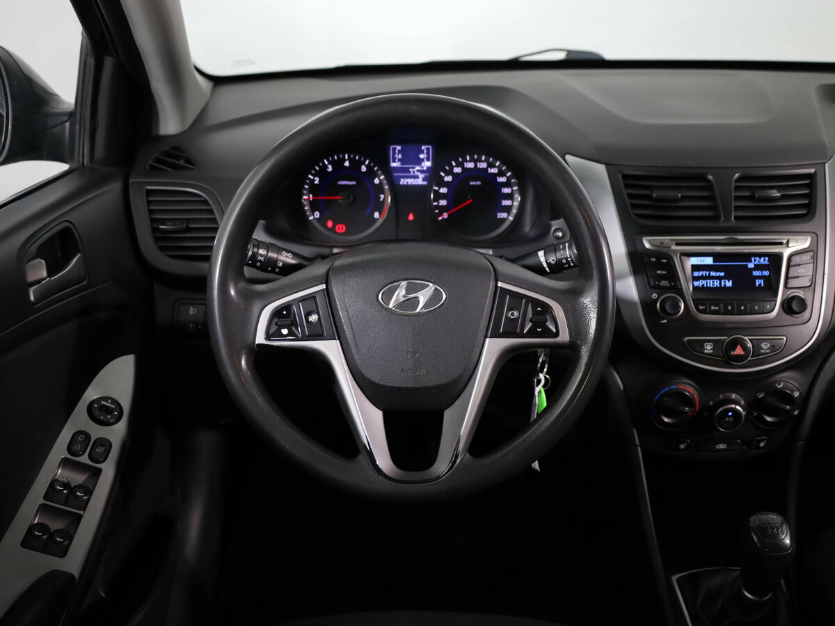 Hyundai Solaris б/у, 2016, Механическая. Фото: #7