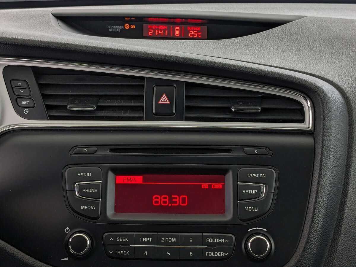 Kia Ceed б/у, 2017, Автоматическая. Фото: #12