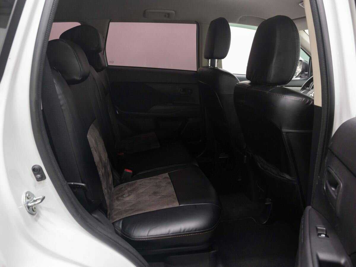 Mitsubishi Outlander б/у, 2018, Вариатор. Фото: #11