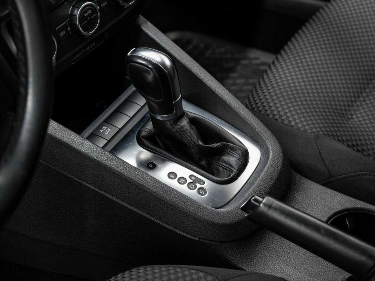 Volkswagen Jetta б/у, 2012, Автоматическая. Фото: #17