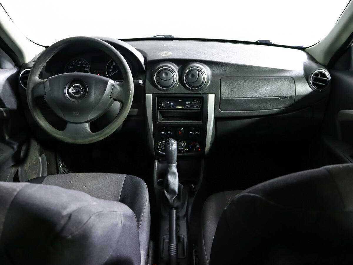 Nissan Almera б/у, 2018, Механическая. Фото: #9