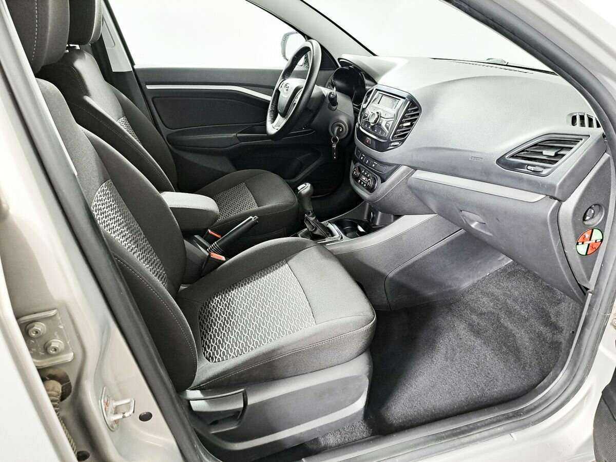 Lada (ВАЗ) Vesta б/у, 2019, Механическая. Фото: #5