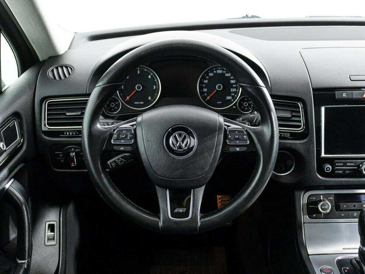 Volkswagen Touareg б/у, 2012, Автоматическая. Фото: #23