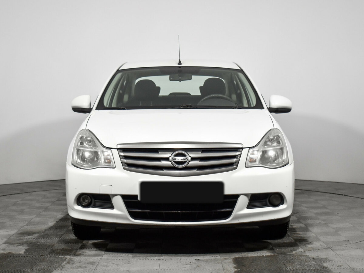 Nissan Almera б/у, 2013, Механическая. Фото: #1