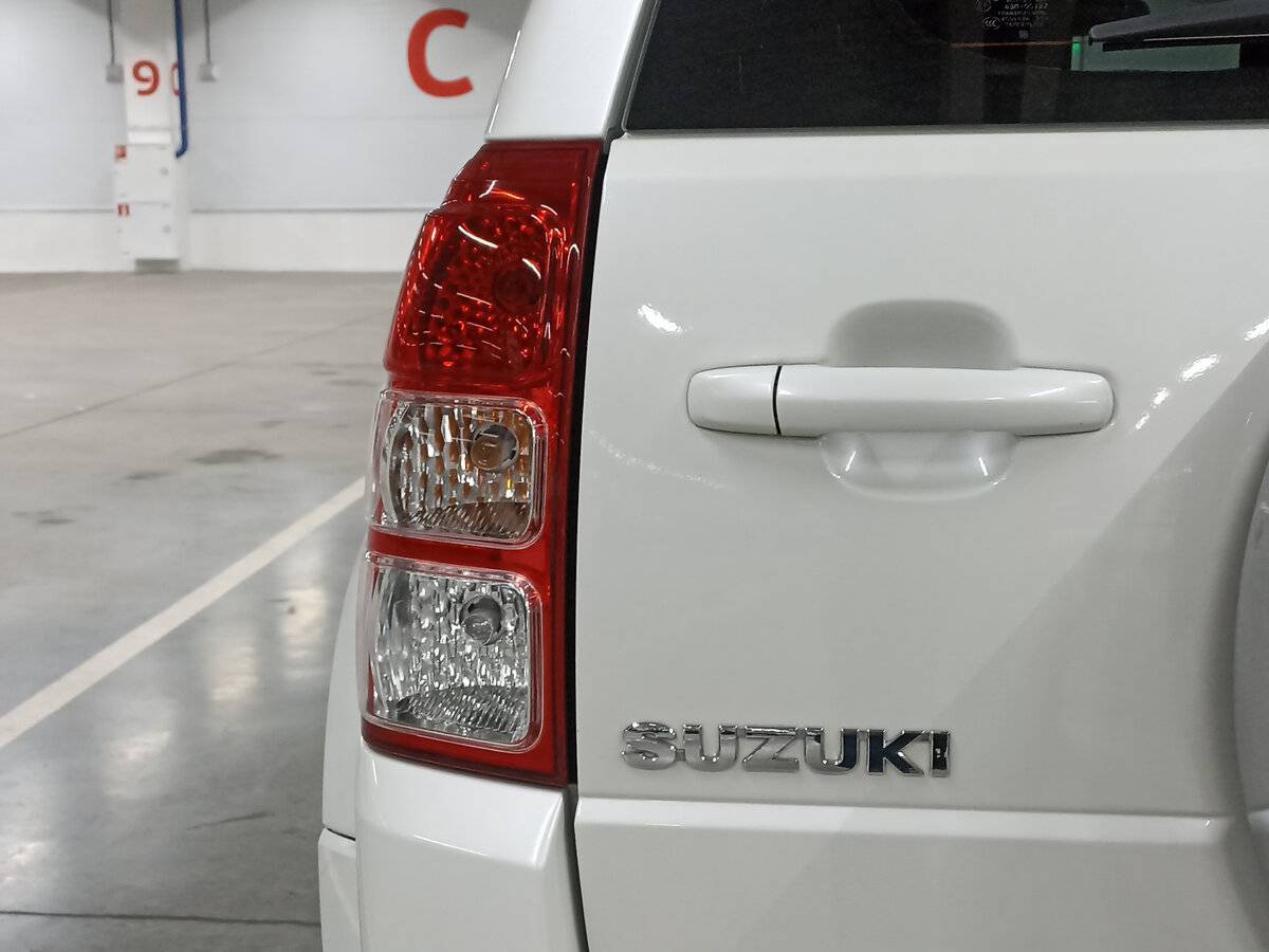 Suzuki Grand Vitara б/у, 2013, Автоматическая. Фото: #8