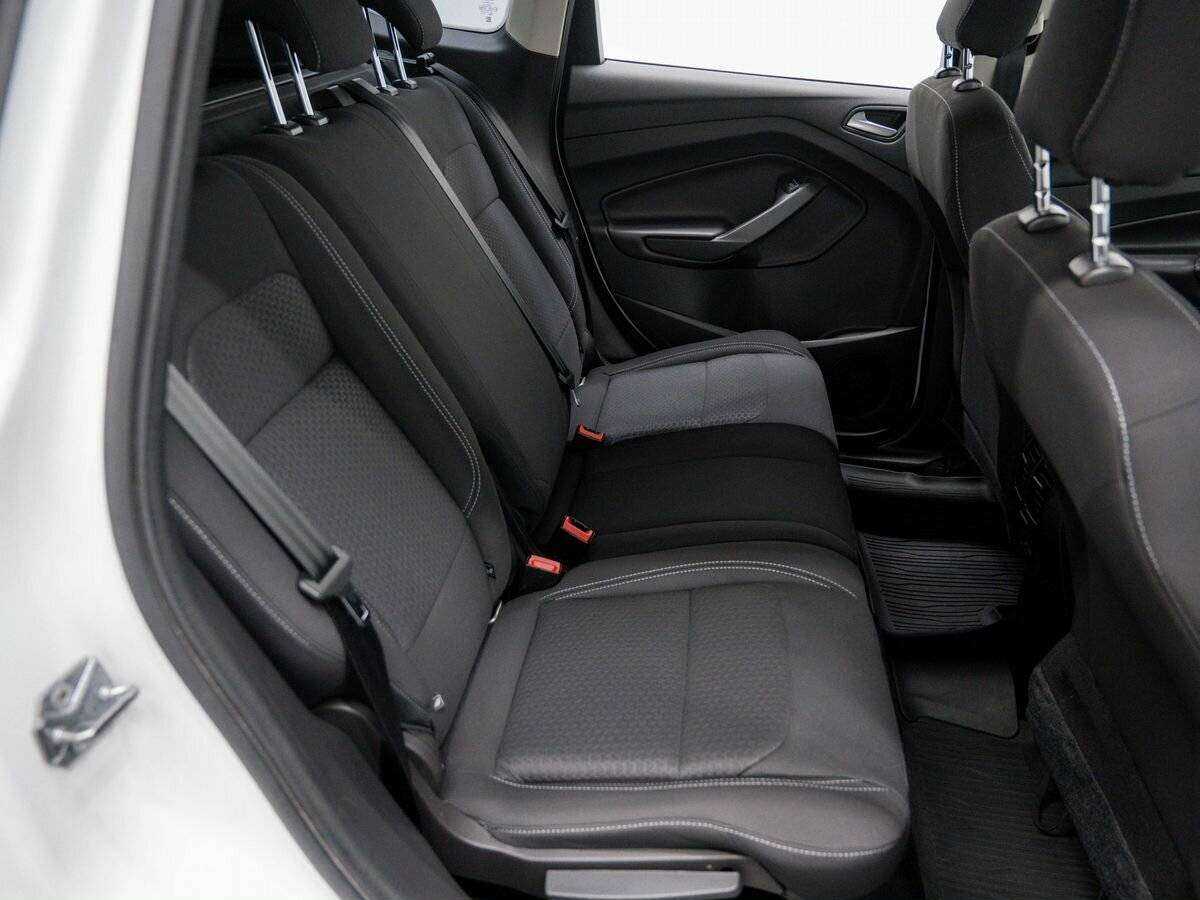 Ford Kuga б/у, 2017, Автоматическая. Фото: #9