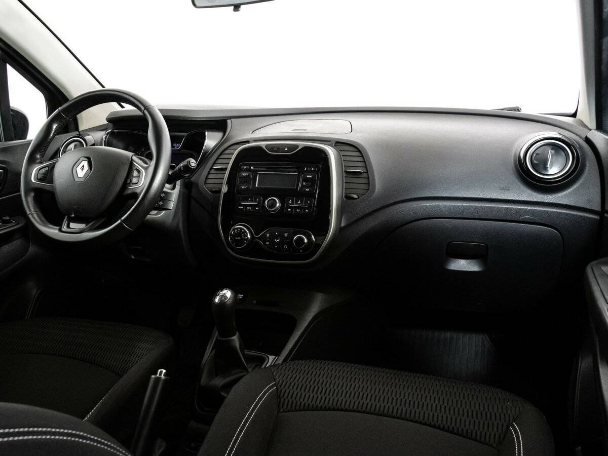Renault Kaptur б/у, 2017, Механическая. Фото: #6