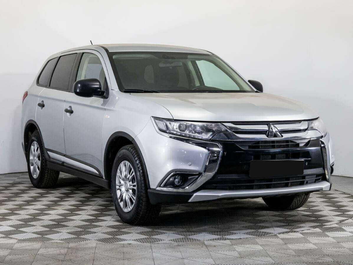 Mitsubishi Outlander б/у, 2015, Вариатор. Фото: #2