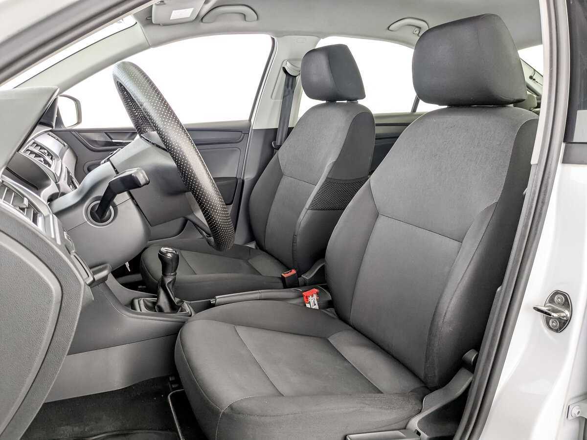 Skoda Rapid б/у, 2017, Механическая. Фото: #17