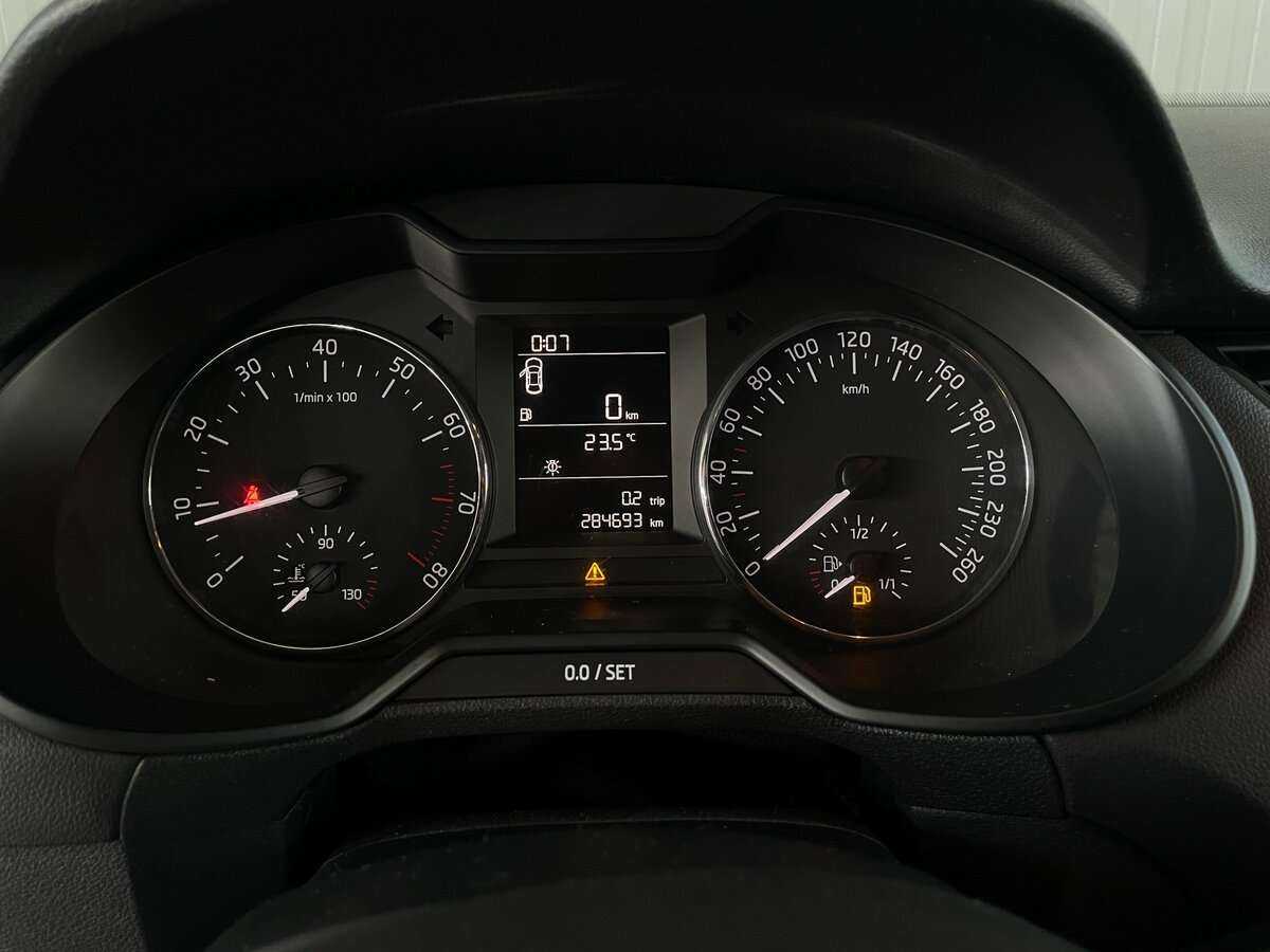 Skoda Octavia б/у, 2013, Механическая. Фото: #10