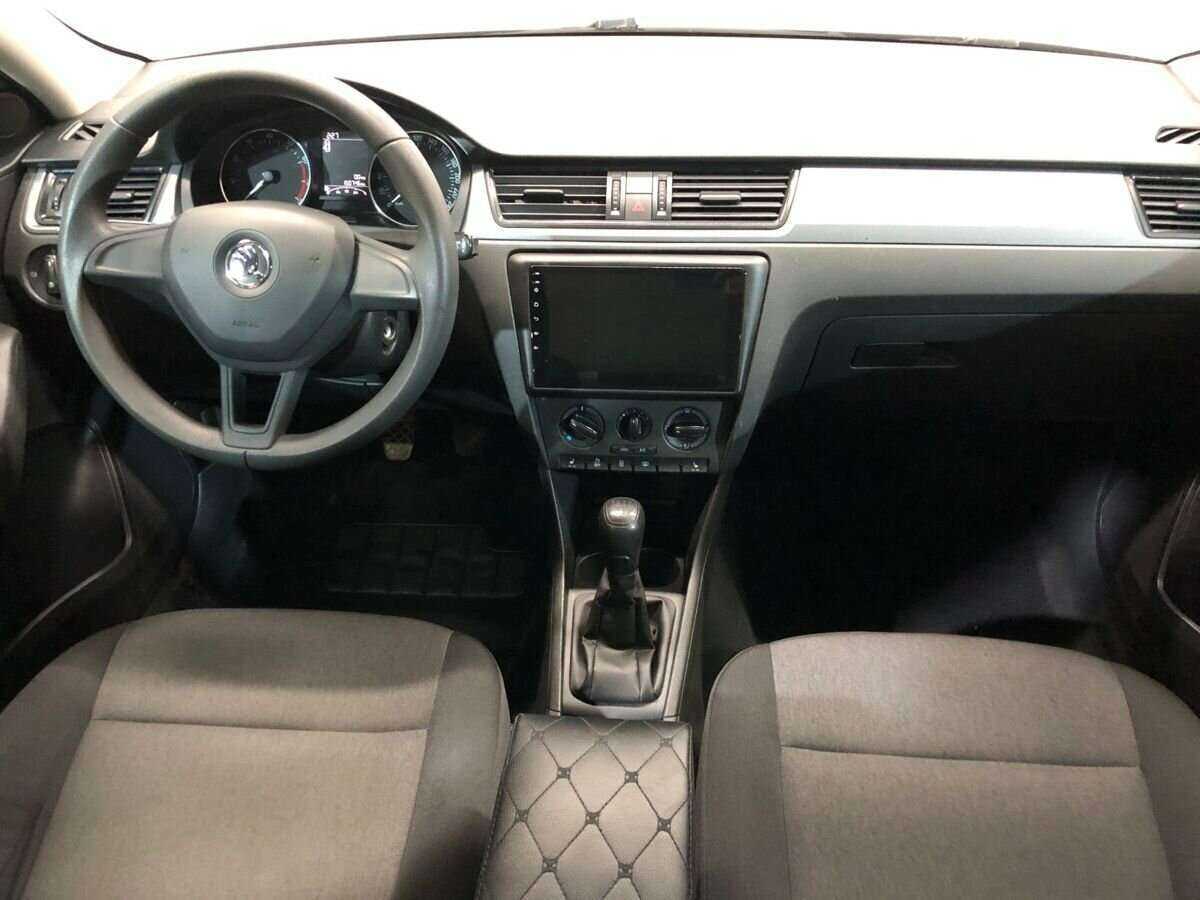 Skoda Rapid б/у, 2015, Механическая. Фото: #8