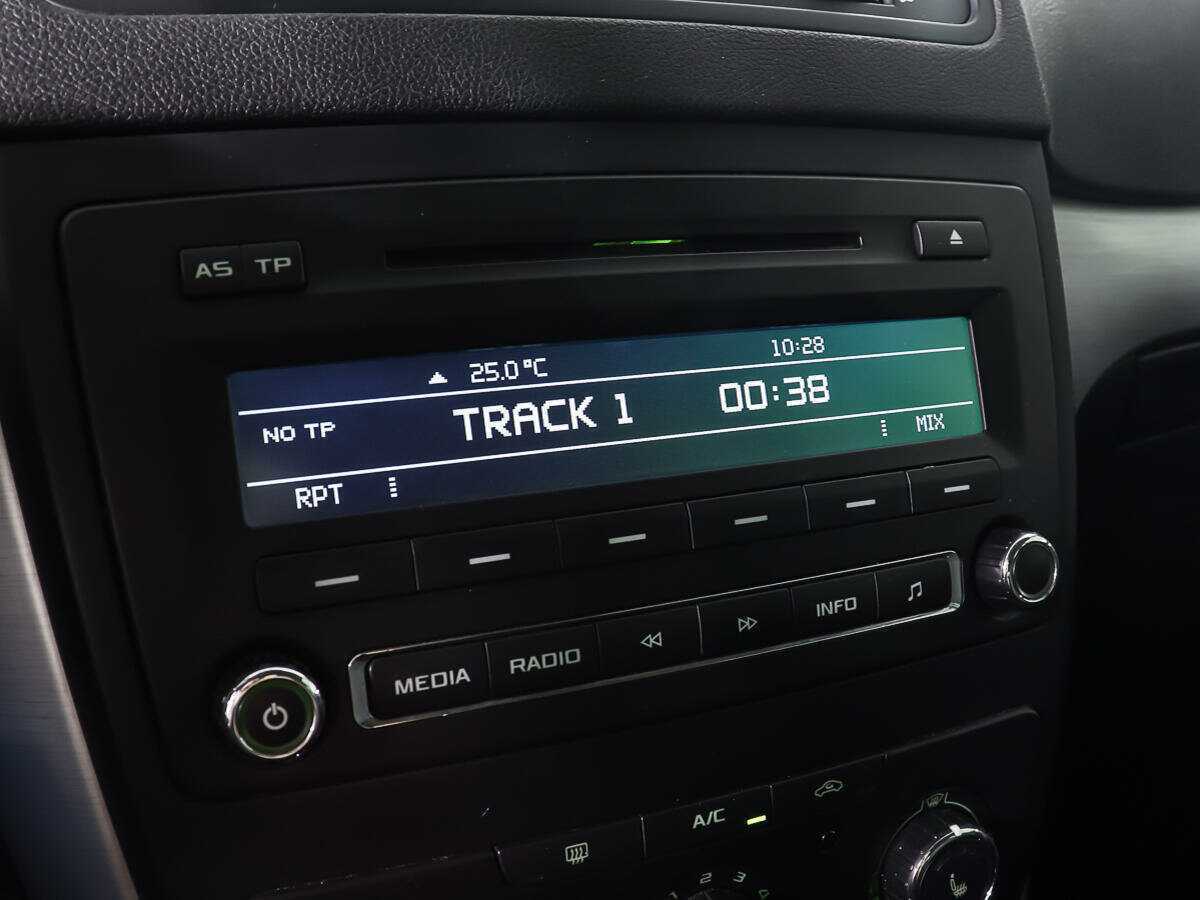 Skoda Yeti б/у, 2014, Роботизированная. Фото: #16