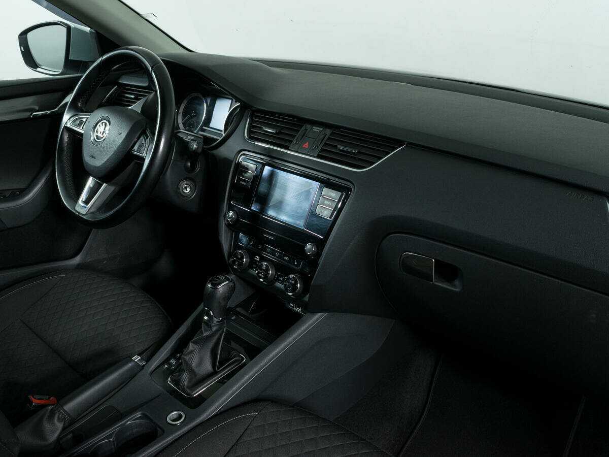 Skoda Octavia б/у, 2017, Роботизированная. Фото: #5