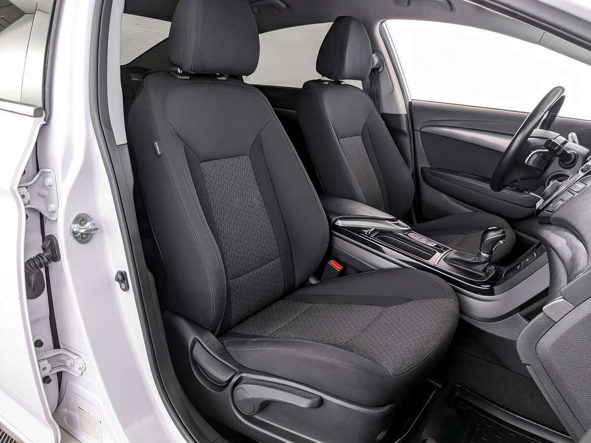 Hyundai i40 б/у, 2016, Роботизированная. Фото: #19