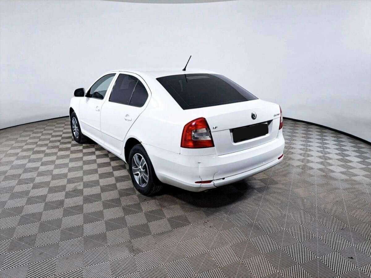 Skoda Octavia б/у, 2012, Механическая. Фото: #6