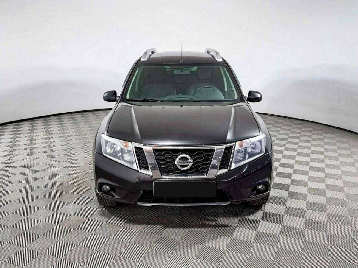 Nissan Terrano б/у, 2014, Автоматическая. Фото: #1