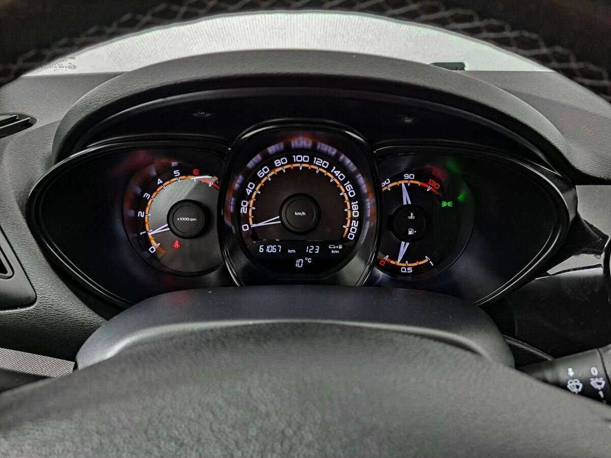 Lada (ВАЗ) Vesta б/у, 2020, Механическая. Фото: #9