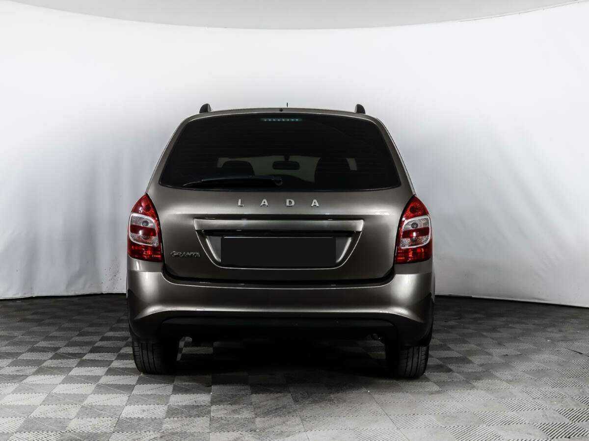Lada (ВАЗ) Granta б/у, 2021, Механическая. Фото: #5