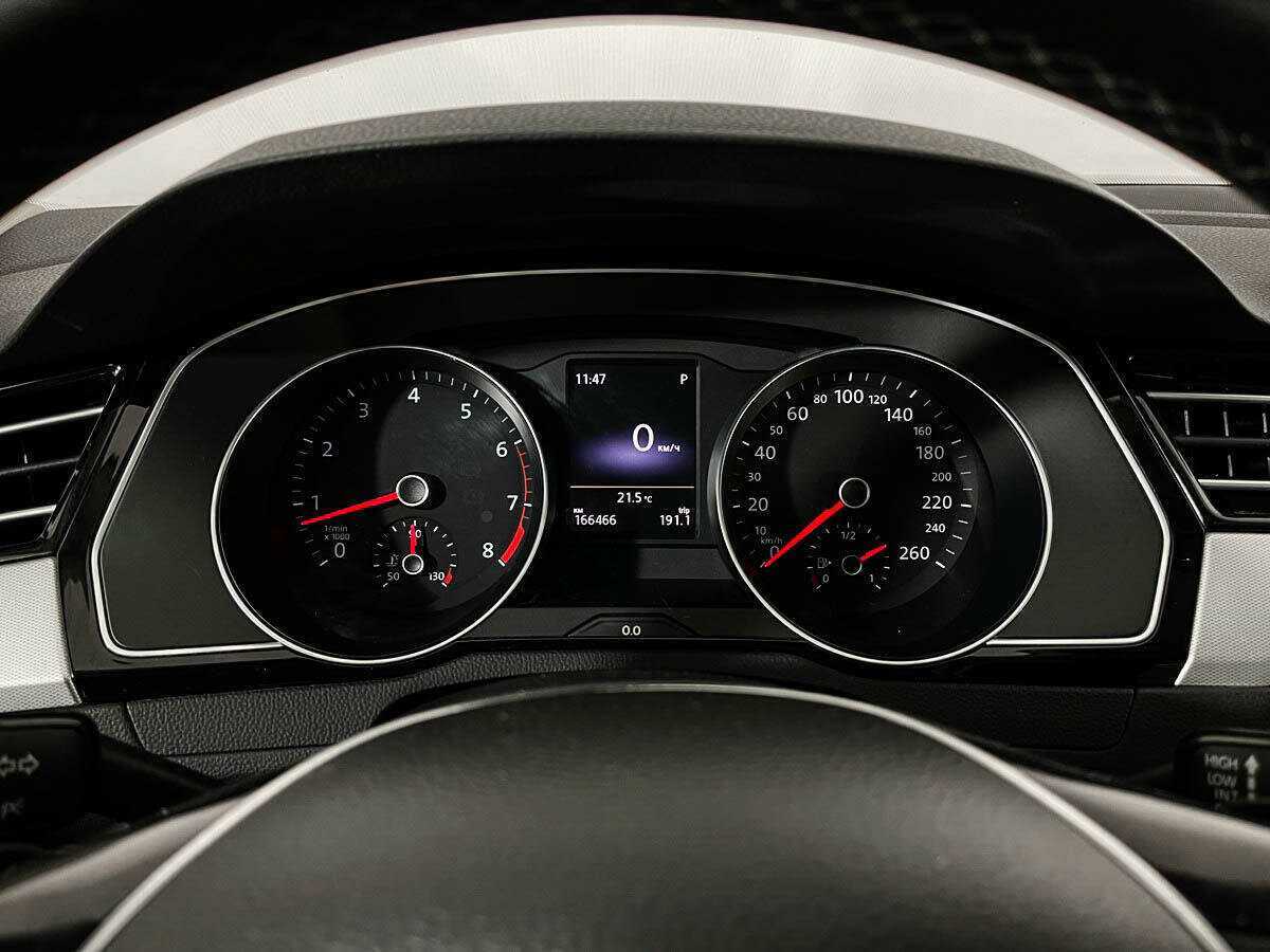 Volkswagen Passat б/у, 2016, Роботизированная. Фото: #10