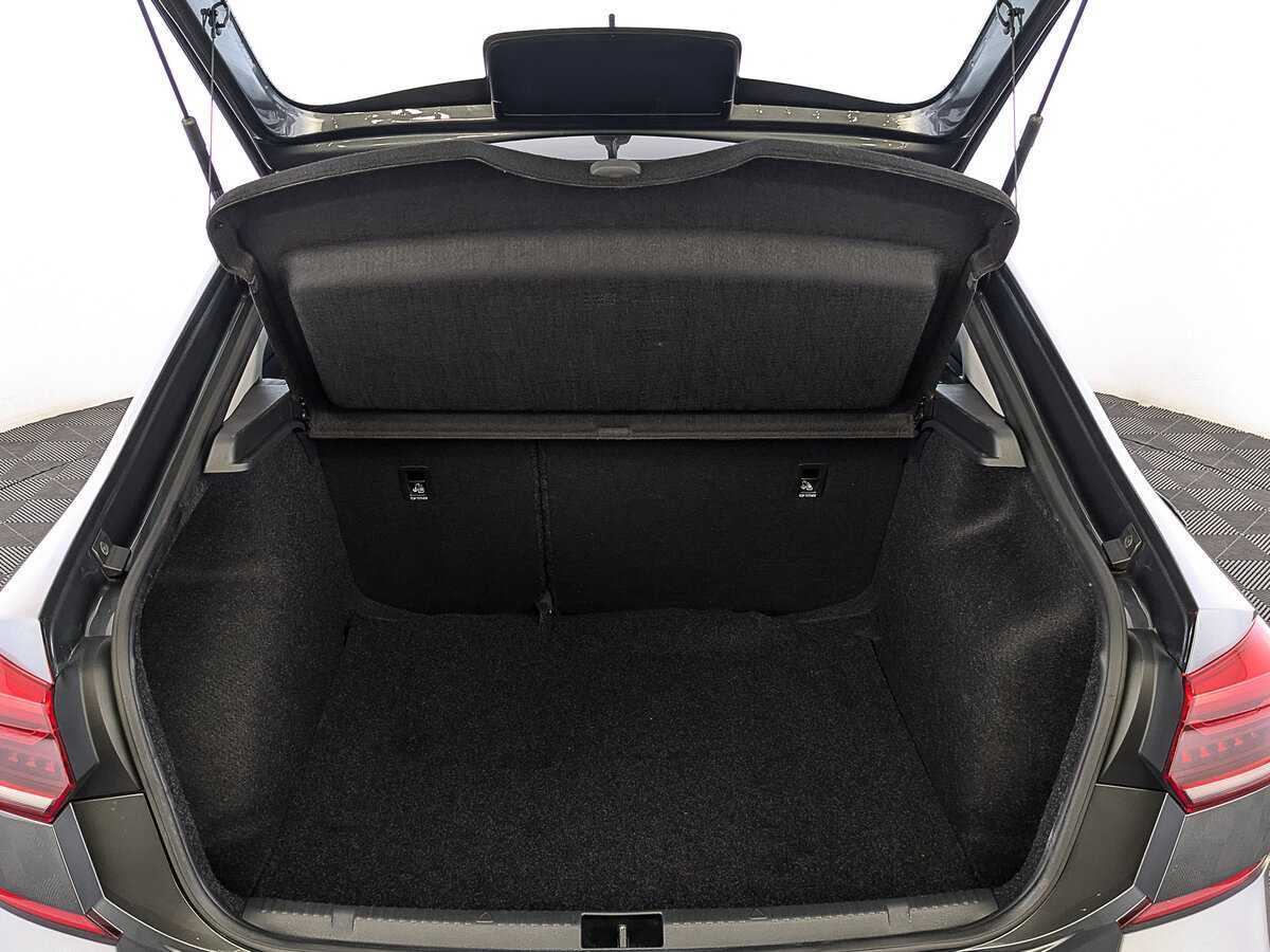 Volkswagen Polo б/у, 2021, Автоматическая. Фото: #9