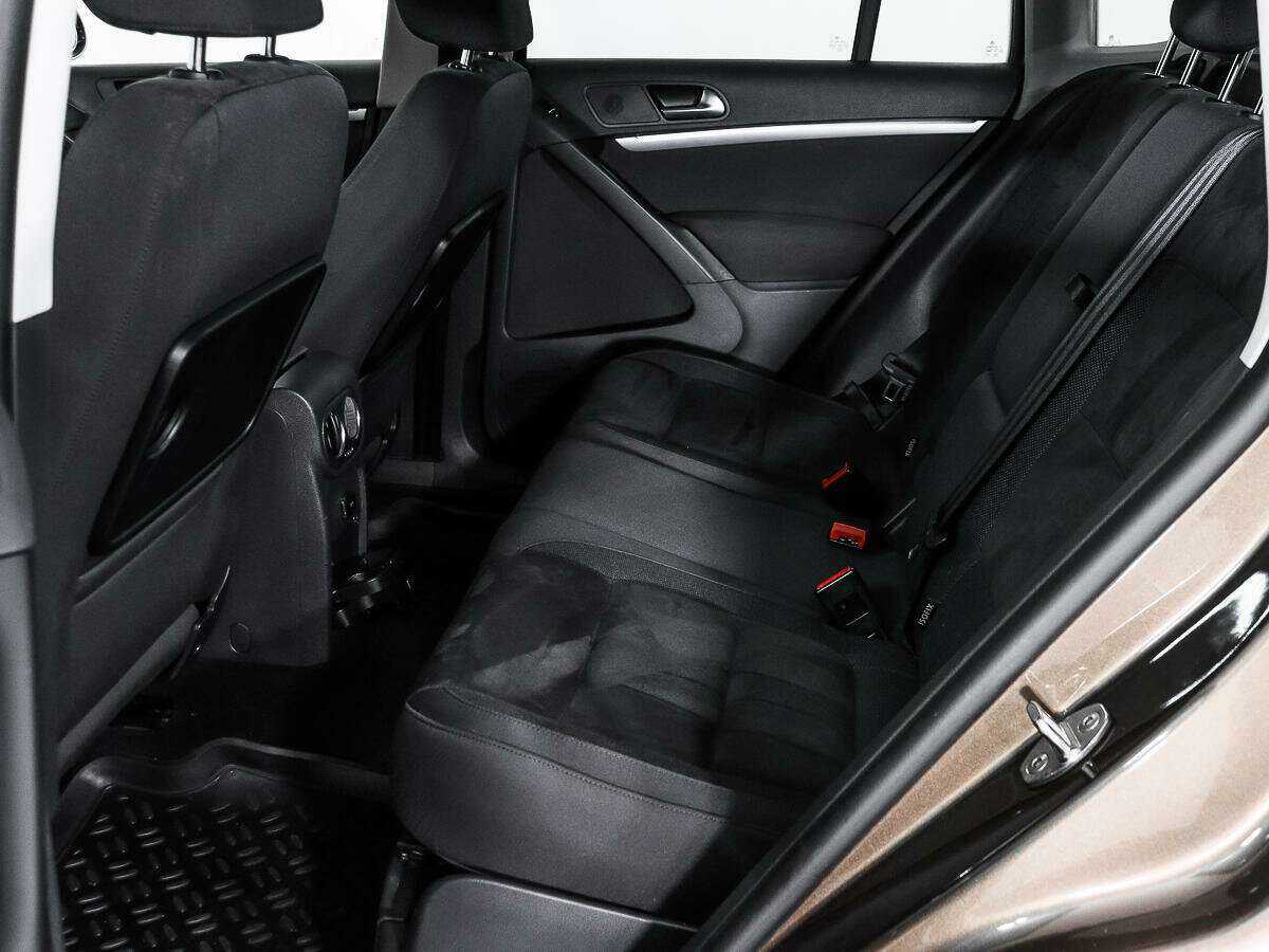 Volkswagen Tiguan б/у, 2015, Автоматическая. Фото: #10